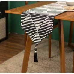 LUCKY-88 Mobilier D'intérieur Décoration Objets Décoratifs Drapeau De Table Motif Géométrique Jacquard Coton Et Lin Noir Et Blanc (32,5*220cm, Dégradé Losanges) -Protection Pour Végétaux Soldes 56330144 2