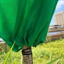 HELLO KITTY BAIN Housse De Protection Antigel Plante D'hiver Plante Protection Contre Le Froid Sac D'arbre Non Tissé Pour Garder Au Chaud 140*200cm 9 HELLO KITTY BAIN Housse De Protection Antigel Plante D'hiver Plante Protection Contre Le Froid Sac D'arbre Non Tissé Pour Garder Au Chaud 140*200cm -Protection Pour Végétaux Soldes 66112395 3